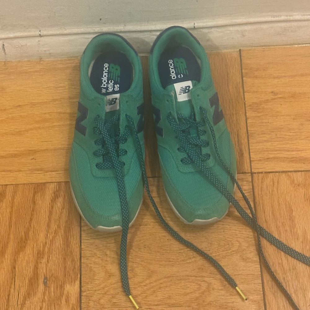 New Balance Teal and Navy Sneakers